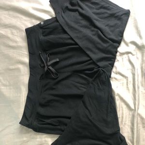 Lane Bryant live active loose Capri